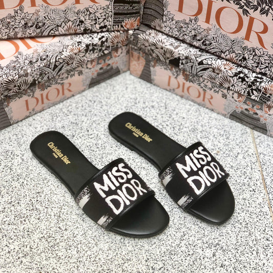 Miss Dior Flats